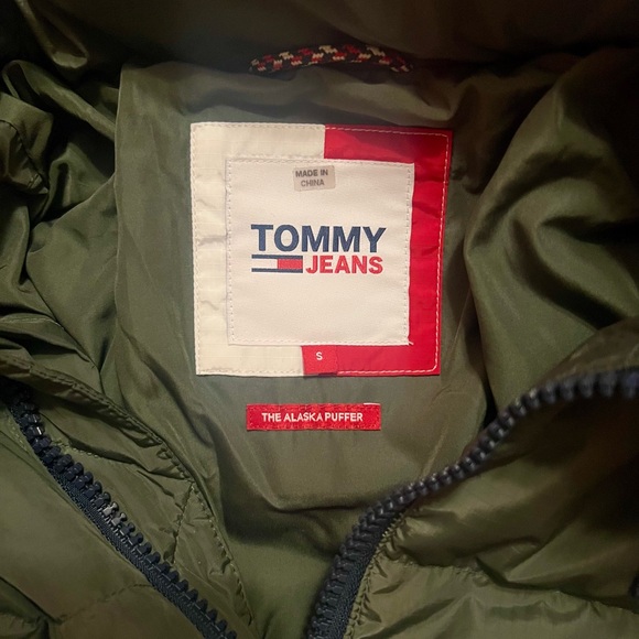 Tommy Jeans Hooded Puffer - Picture 3 of 3